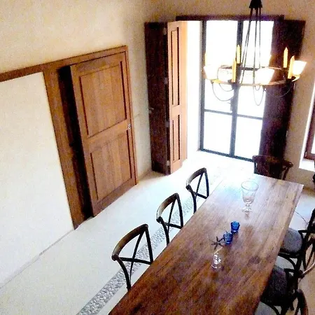 Casa 3 Leones - Stadthaus Im Fincastil Mit Longpool, Patio, Garten