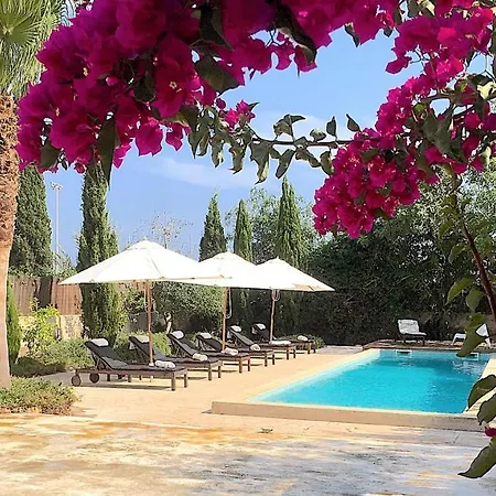 Holiday home Casa 3 Leones - Stadthaus Im Fincastil Mit Longpool, Patio, Garten *