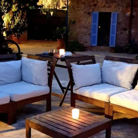 Holiday home Casa 3 Leones - Stadthaus Im Fincastil Mit Longpool, Patio, Garten *