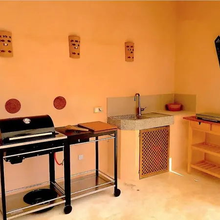 Holiday home Casa 3 Leones - Stadthaus Im Fincastil Mit Longpool, Patio, Garten Llombarts