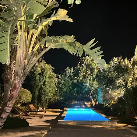 Casa 3 Leones - Stadthaus Im Fincastil Mit Longpool, Patio, Garten Holiday home